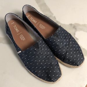Toms navy Swiss dot alpargata rope espadrille, worn once. Women 8.5